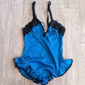 Vintage romper blue and black lace